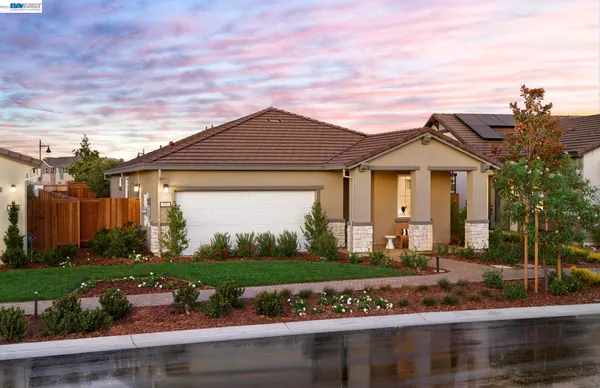 $585,999 | 17931 Glen Arbor Way, Lathrop, CA 95330