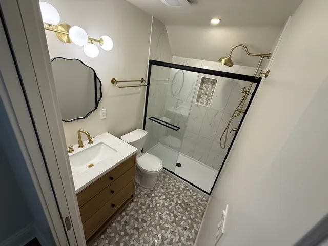 $159,999 | 1520 North Rockton Avenue, Rockford, IL 61103