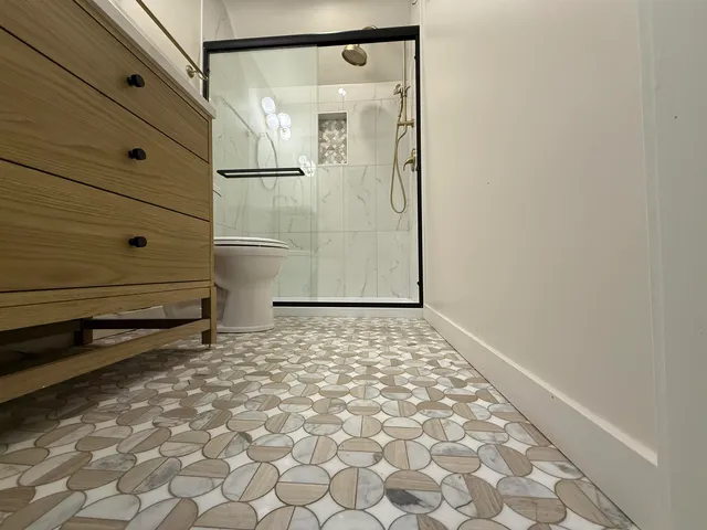 $159,999 | 1520 North Rockton Avenue, Rockford, IL 61103