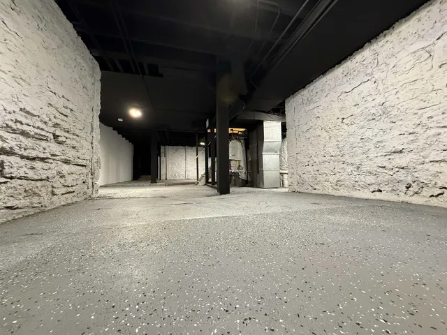 $159,999 | 1520 North Rockton Avenue, Rockford, IL 61103