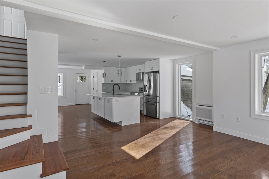 6 Hillside Road Northborough, MA 01532 - Photo 18 of 38