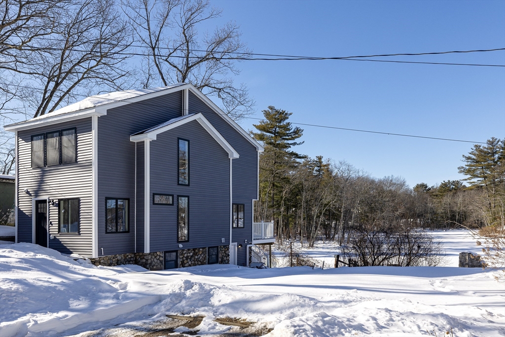 6 Hillside Road Northborough, MA 01532 - Photo 3 of 38