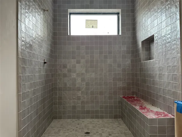 a bathroom with a tub