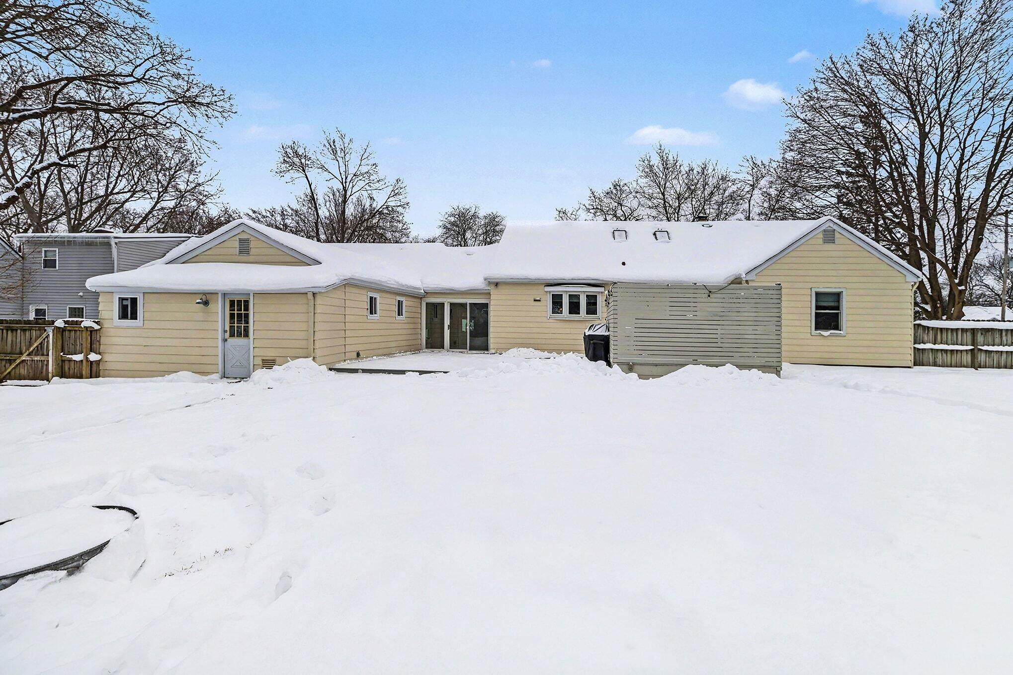 2904 Grace Road Kalamazoo, MI 49006 - Photo 32 of 36 034_file_3254