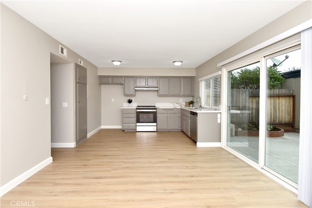 4247 Larwin Avenue Cypress, CA 90630 - Photo 3 of 48