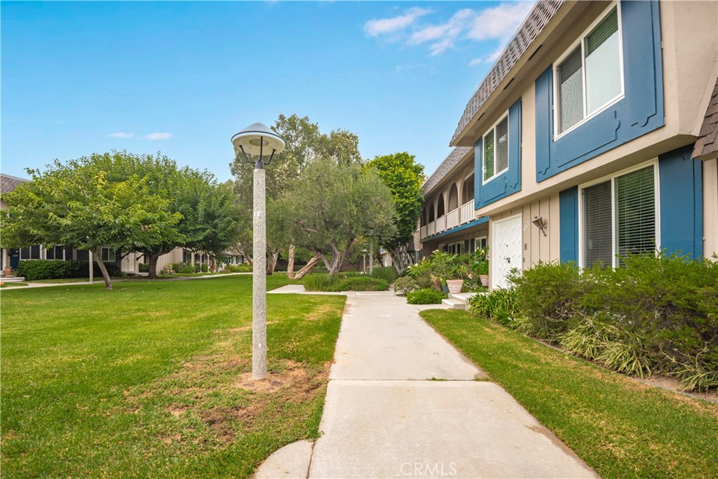 4247 Larwin Avenue Cypress, CA 90630 - Photo 35 of 48