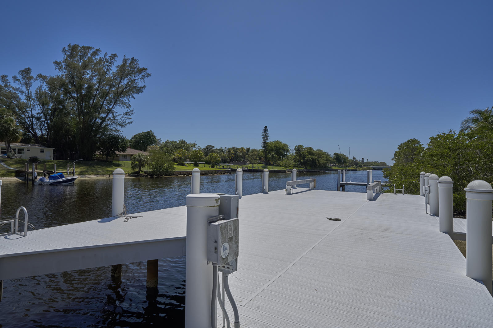 23429 Rio Del Mar Drive Boca Raton, FL 33486 - Photo 20 of 52 17