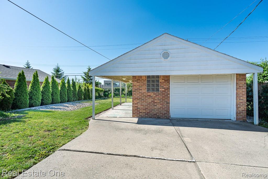 8272 Racine Road Warren, MI 48093 - Photo 40 of 46