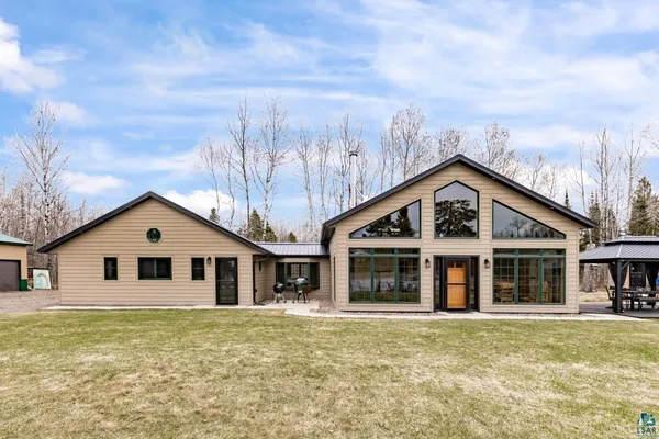 $899,000 | 2281 South Branch Trail, Makinen, MN 55763