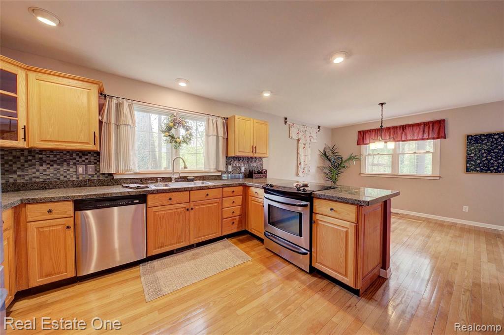 9344 Spicer Road Whitmore Lake, MI 48189 - Photo 34 of 85 Gallery Image 34