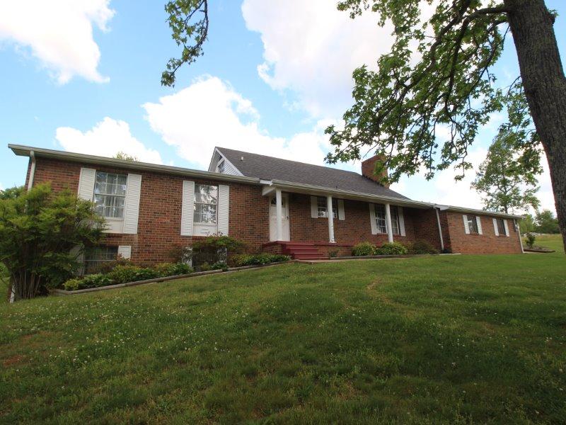 115 Everhart Road Tellico Plains, TN 37385 - Photo 1 of 37 IMG_1046