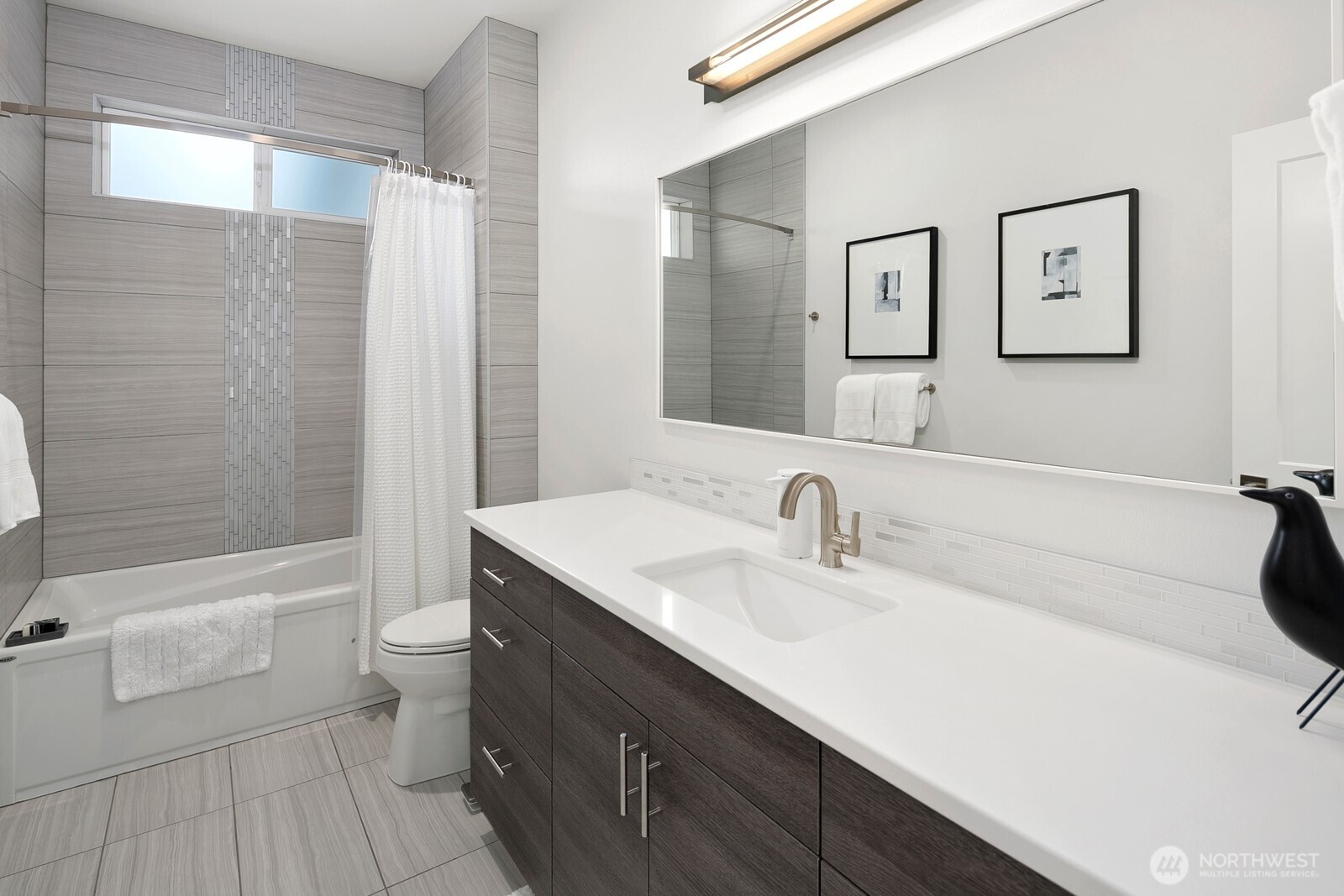 2627 Southwest 100th Street Seattle, WA 98146 - Photo 21 of 27