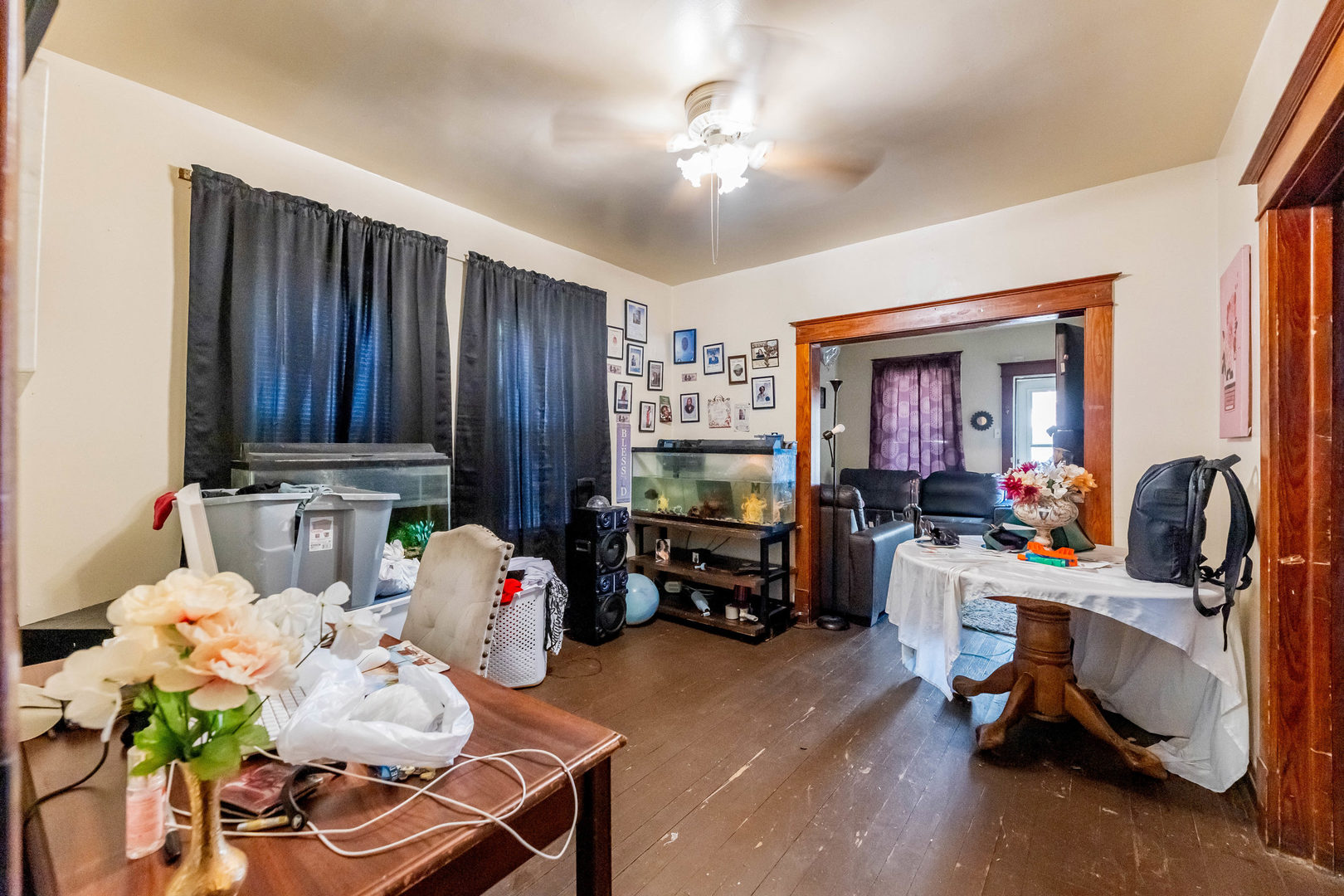 436 South 4th Avenue Kankakee, IL 60901 - Photo 11 of 32 a living room with furniture and a window