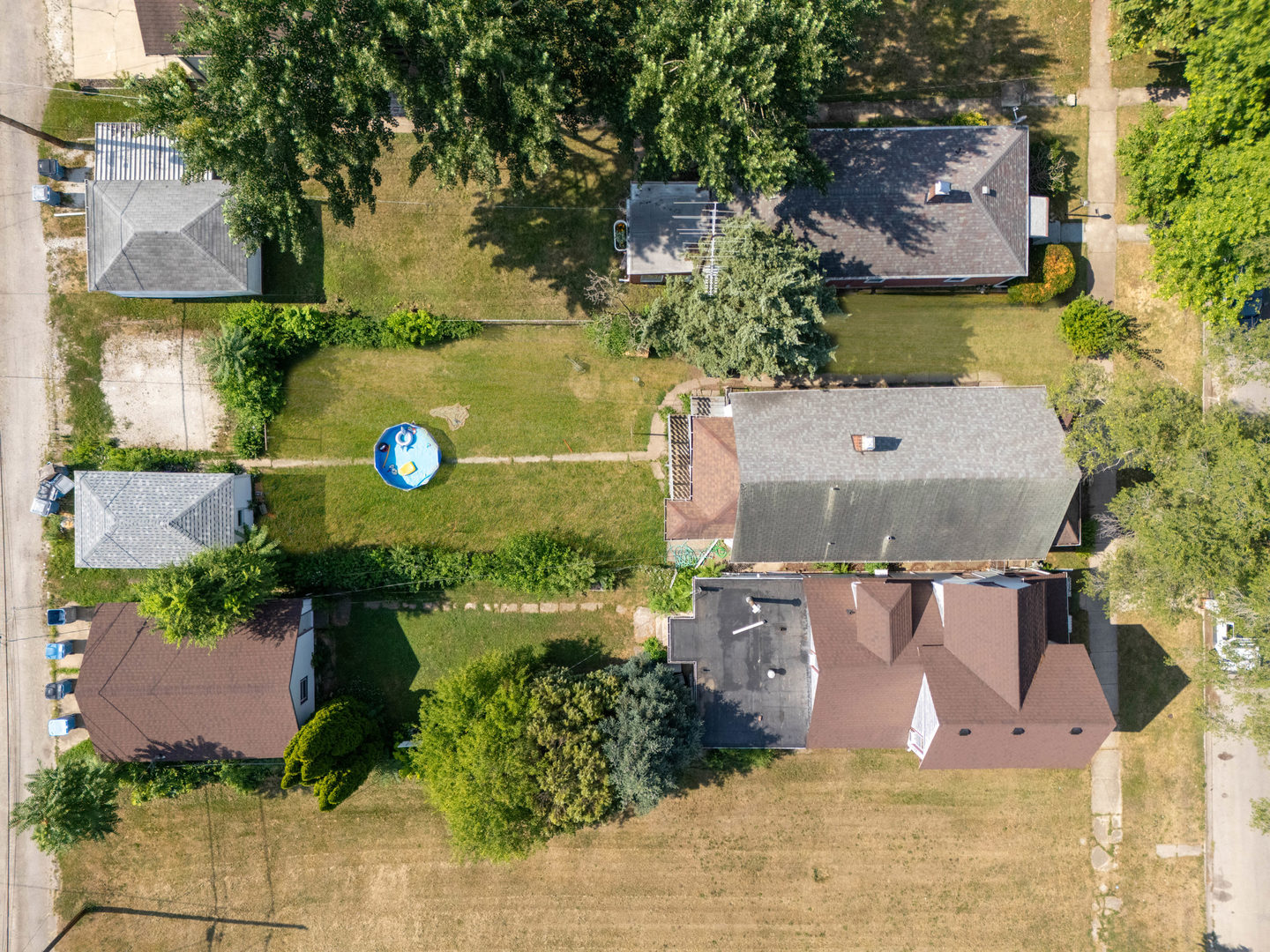 436 South 4th Avenue Kankakee, IL 60901 - Photo 25 of 32 an aerial view of a house with yard