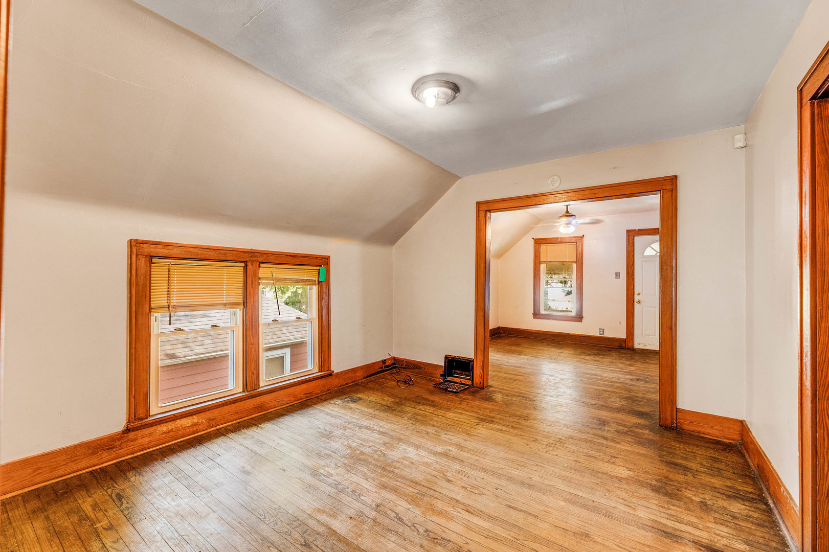 436 South 4th Avenue Kankakee, IL 60901 - Photo 4 of 32 a view of an empty room and window