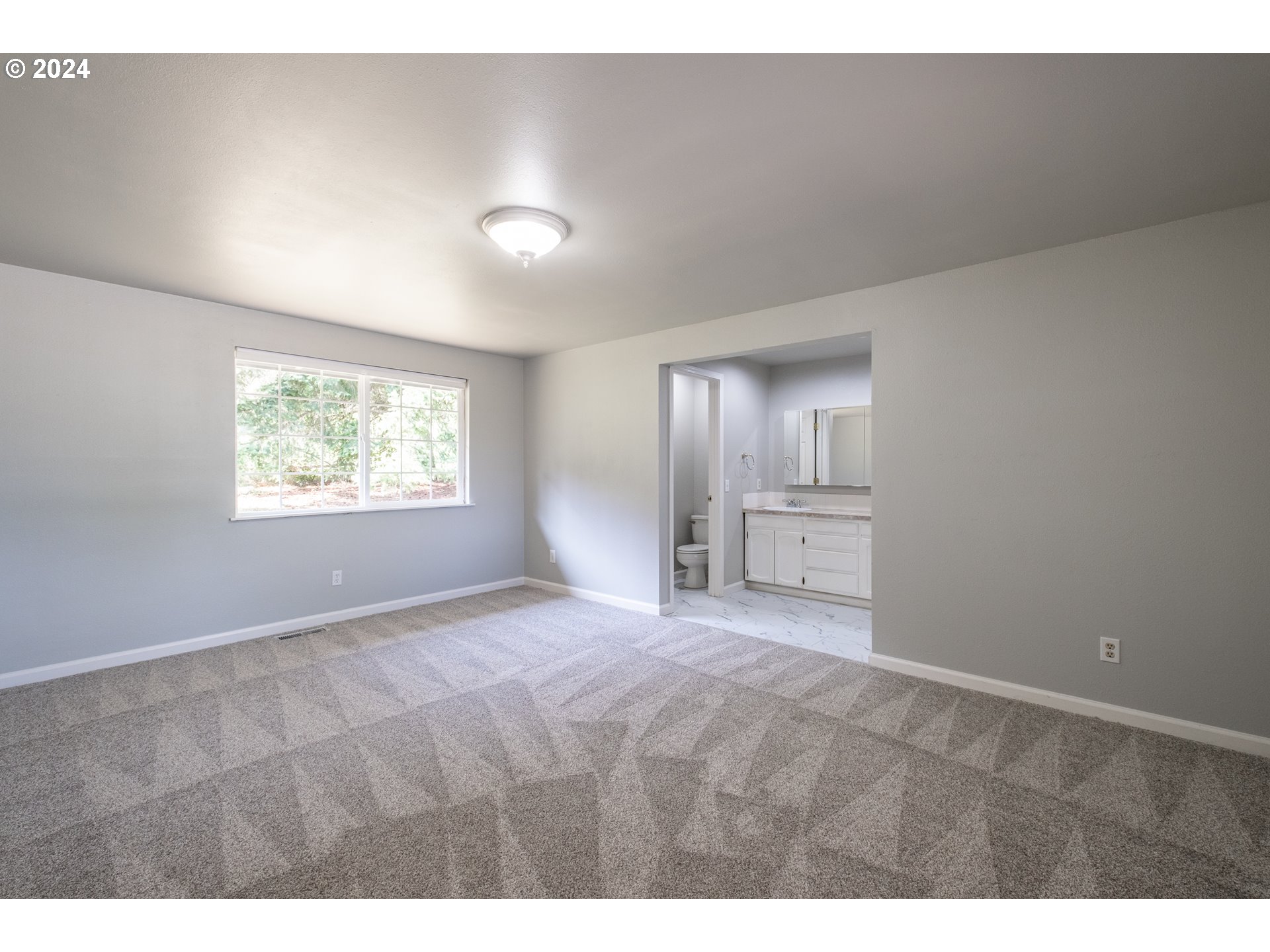 30521 Rancho Road Lebanon, OR 97355 - Photo 25 of 39 a view of an empty room with a window
