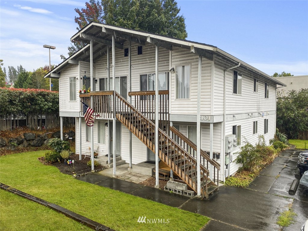3101 Northeast 13th Street Renton, WA 98056 - Photo 1 of 20 Gallery Image 1