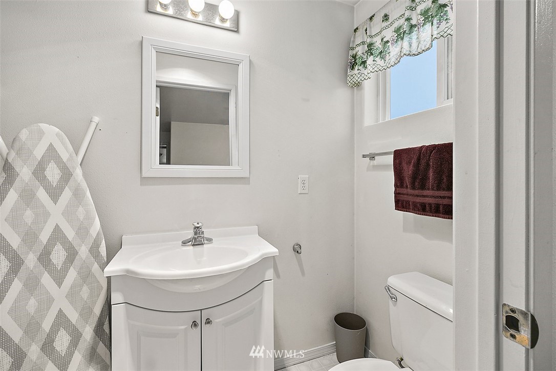 3101 Northeast 13th Street Renton, WA 98056 - Photo 14 of 20 Gallery Image 14