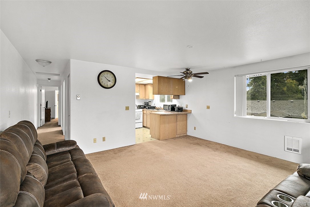 3101 Northeast 13th Street Renton, WA 98056 - Photo 4 of 20 Gallery Image 4