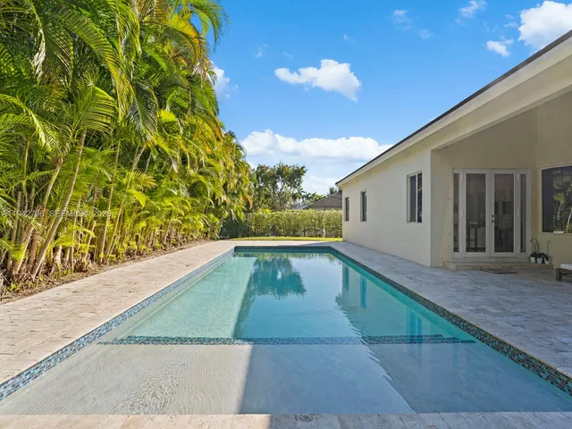 $1,449,000 | 8945 Southwest 162nd Terrace, Palmetto Bay, FL 33157