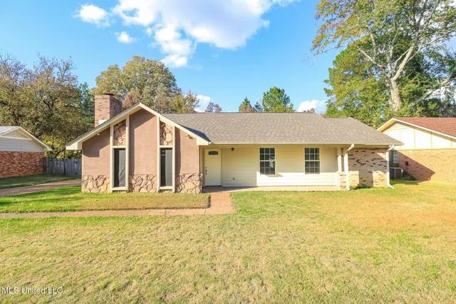 $315,000 | 1609 Melrose Place, Clinton, MS 39056