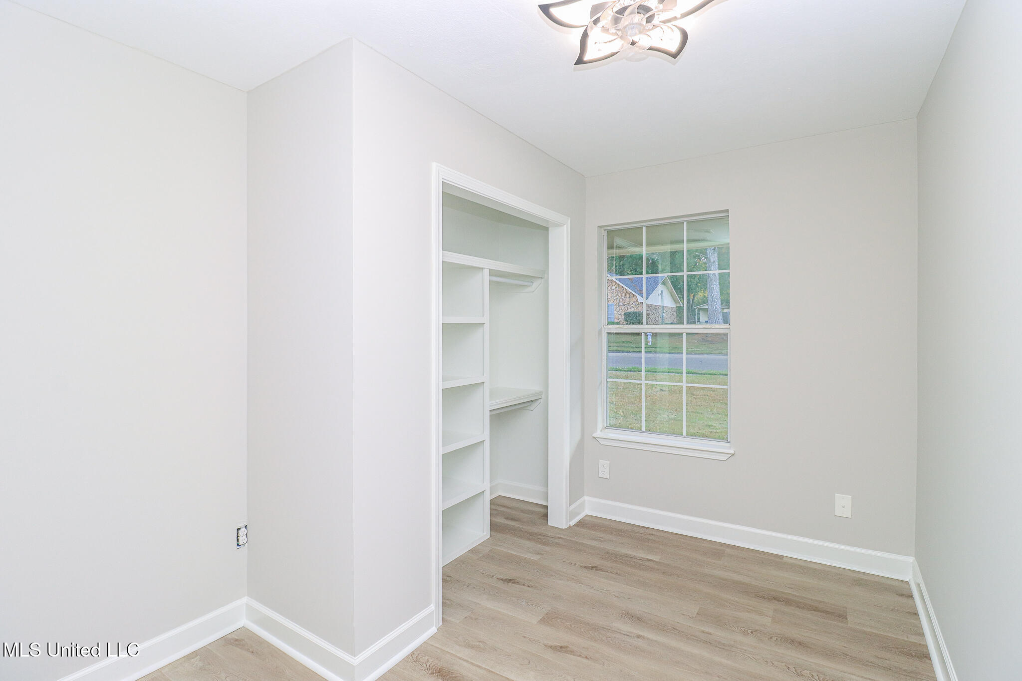 1609 Melrose Place Clinton, MS 39056 - Photo 20 of 36 1609 Melrose 33