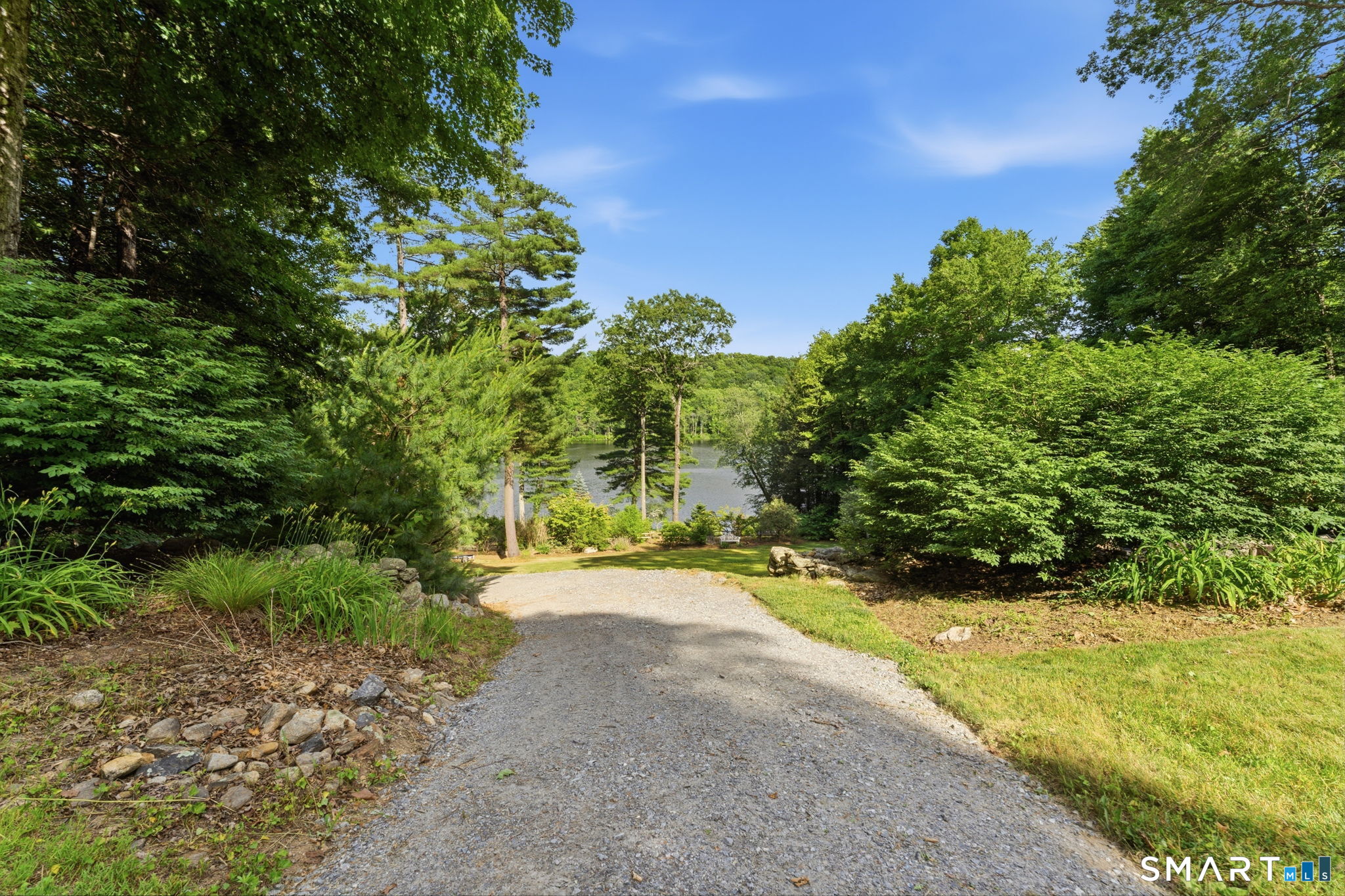 95 Pole Bridge Road Woodstock, CT 06281 - Photo 27 of 40 Private drive to the lake