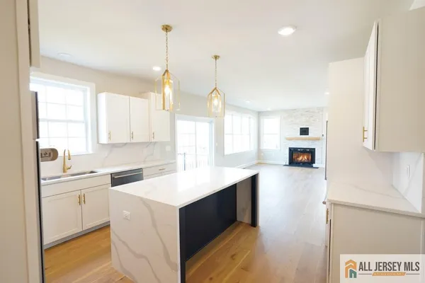 $1,299,000 | 3 Michael Court, North Brunswick, NJ 08902