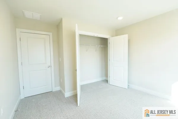 $1,299,000 | 3 Michael Court, North Brunswick, NJ 08902