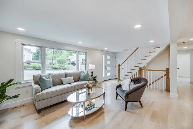 $999,000 | 7 Sandy Lane, Harwich, MA 02645