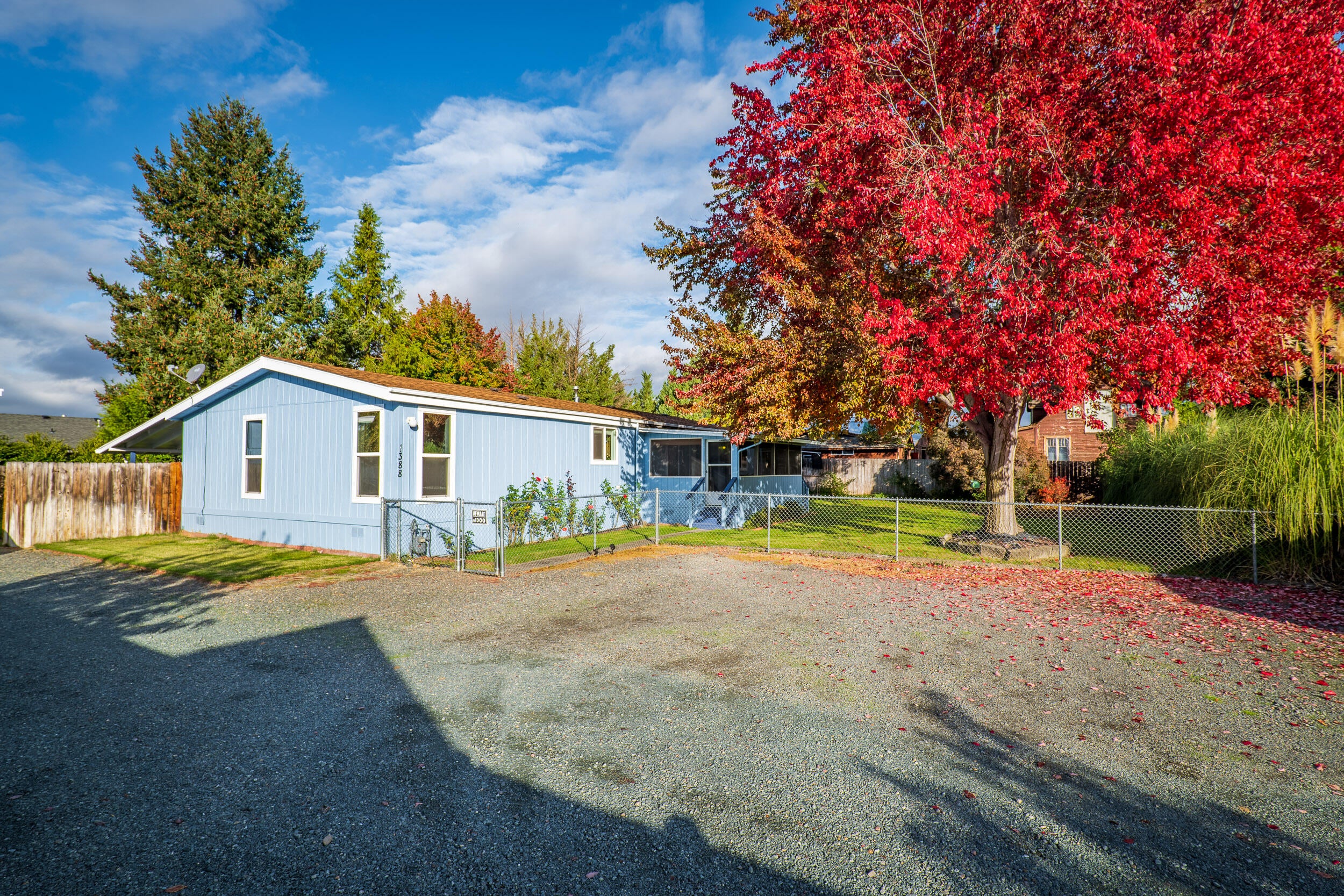 1388 Dowell Road Grants Pass, OR 97527 - Photo 2 of 43 1388DowellRd-002