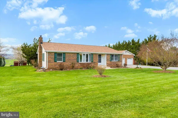 $545,000 | 6114 Elaine Drive, Braddock Heights, MD 21703