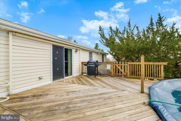 $545,000 | 6114 Elaine Drive, Braddock Heights, MD 21703