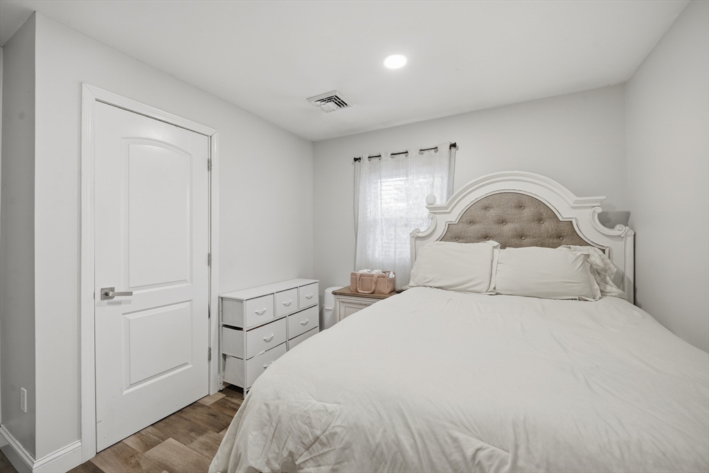 99 Lehigh Street Springfield, MA 01104 - Photo 16 of 25