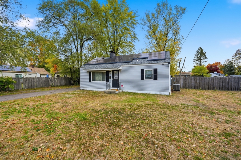 99 Lehigh Street Springfield, MA 01104 - Photo 4 of 25