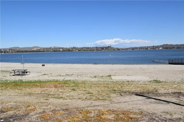 $312,000 | 32976 Oleander Drive, Lake Elsinore, CA 92530