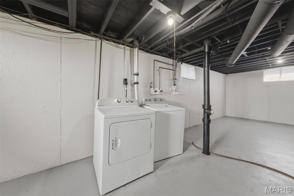 321 Caithness Road St. Louis, MO 63137 - Photo 20 of 24 Gallery Image 20