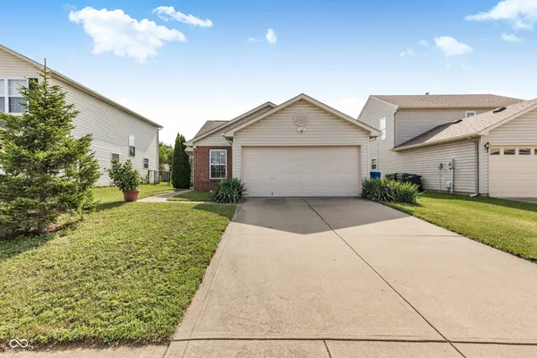 $233,000 | 1807 Blue Lake Drive, Greenwood, IN 46143