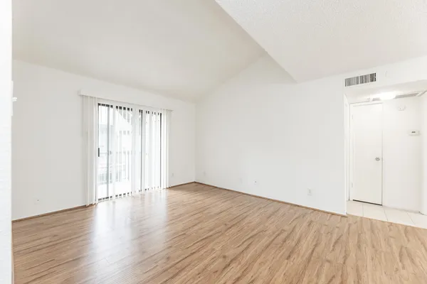 $975 | 10047 Westpark Drive, Unit 14, Houston, TX 77042