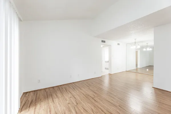 $975 | 10047 Westpark Drive, Unit 14, Houston, TX 77042