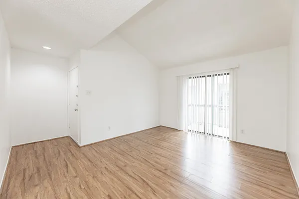 $975 | 10047 Westpark Drive, Unit 14, Houston, TX 77042