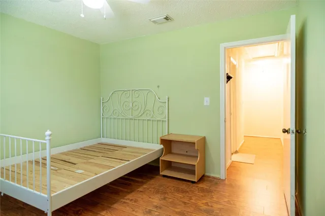 $299,900 | 8923 Hendon Lane, Houston, TX 77036