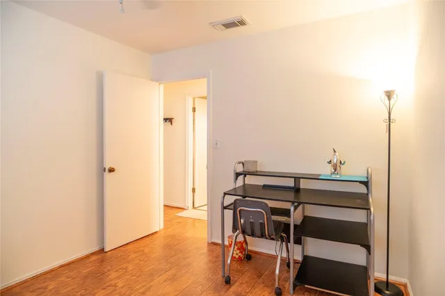 $299,900 | 8923 Hendon Lane, Houston, TX 77036