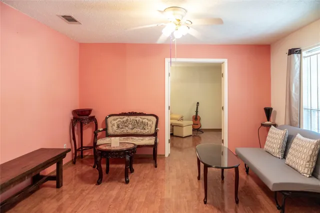 $299,900 | 8923 Hendon Lane, Houston, TX 77036