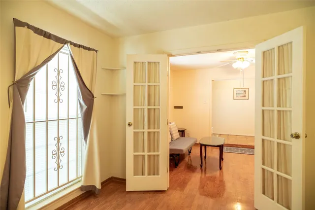 $299,900 | 8923 Hendon Lane, Houston, TX 77036