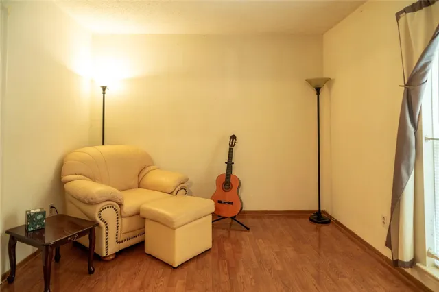 $299,900 | 8923 Hendon Lane, Houston, TX 77036