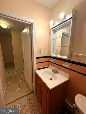 $1,500 | 4401 Bleigh Avenue, Unit 1, Philadelphia, PA 19136