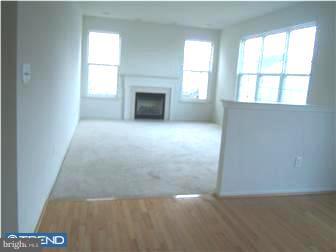 24 Parliament Road Sicklerville, NJ 08081 - Photo 6 of 12 Family Room