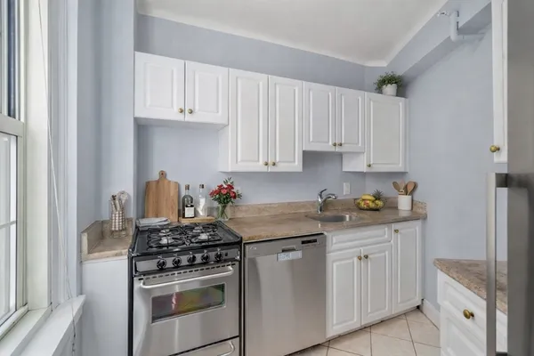 $639,000 | 1450-1454 Beacon Street, Unit 643, Brookline, MA 02446