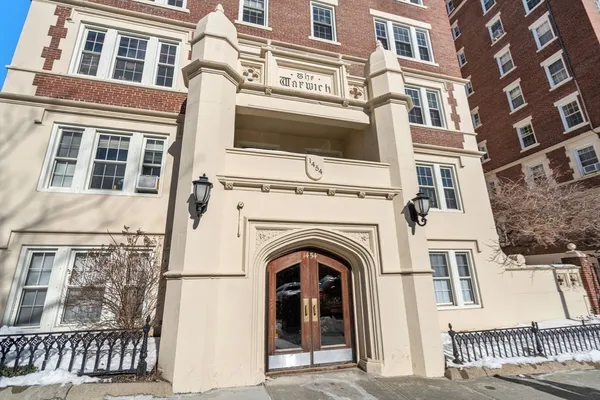 $639,000 | 1450-1454 Beacon Street, Unit 643, Brookline, MA 02446
